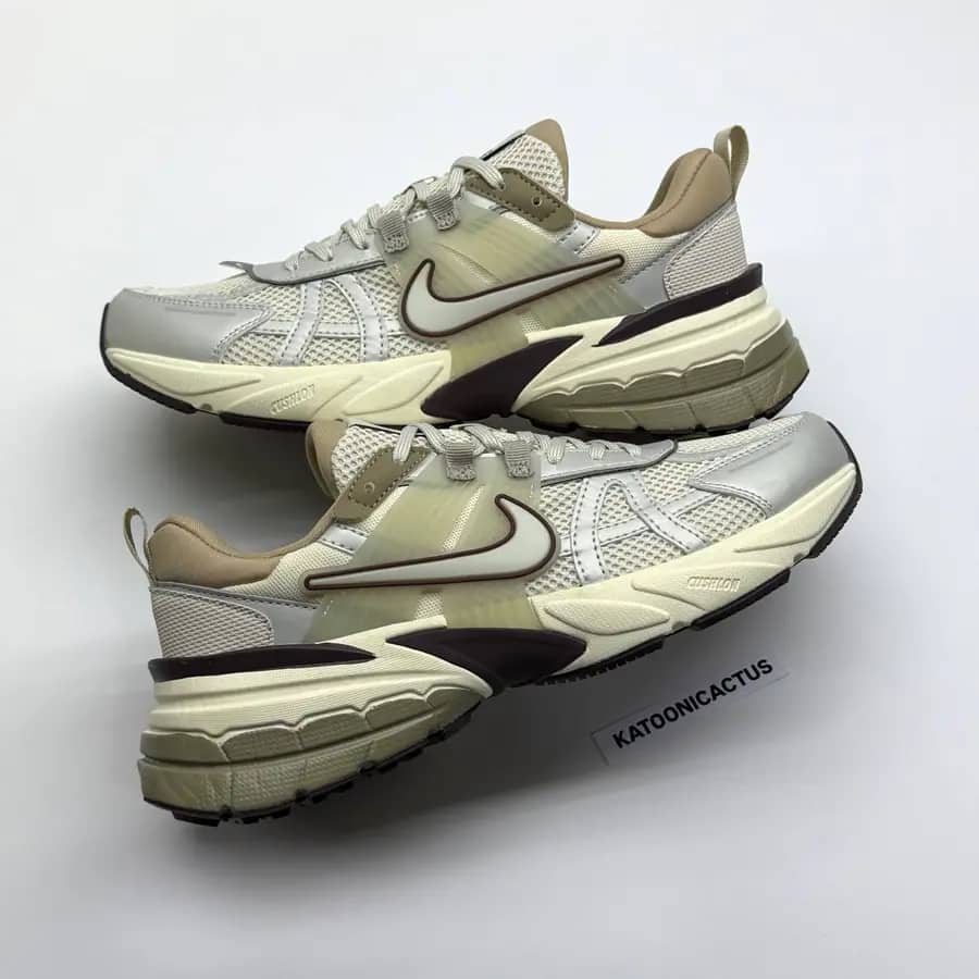 نایک وی تو کی کرم قهوه ای NIKE V2K