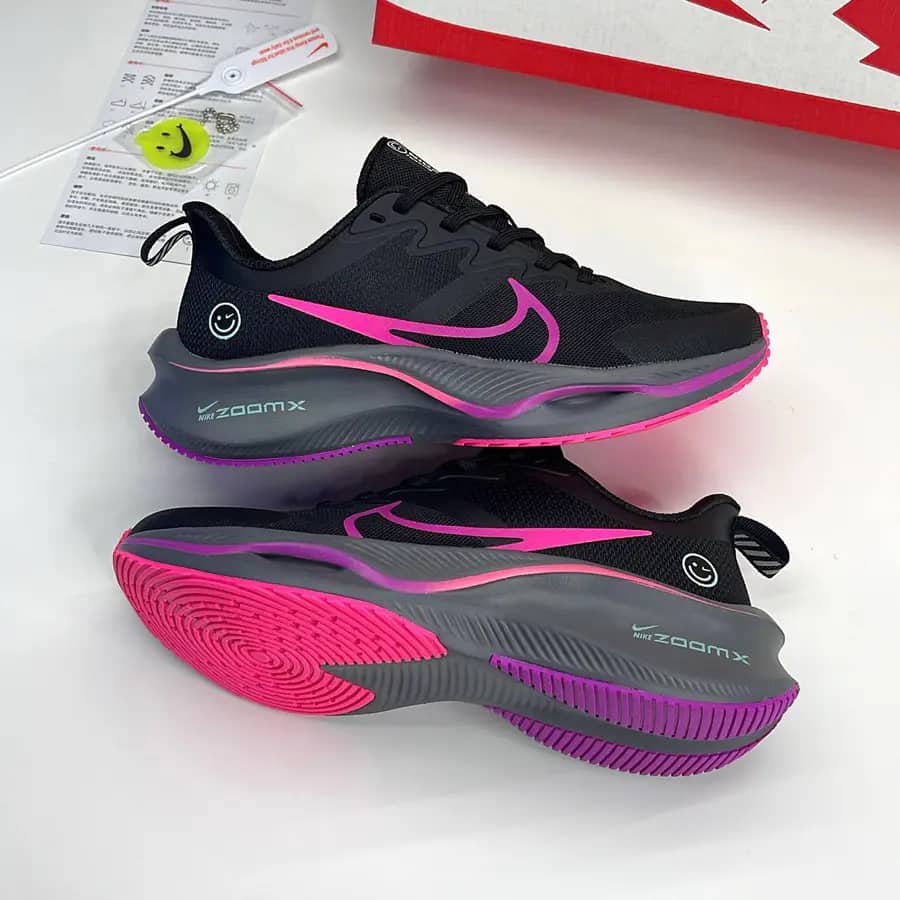 نایک زوم ایکس طرح لبخند مشکی صورتی NIKE ZOOM X