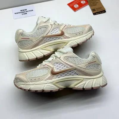 نایک وی فایو آر ان آر صورتی NIKE V5 RNR