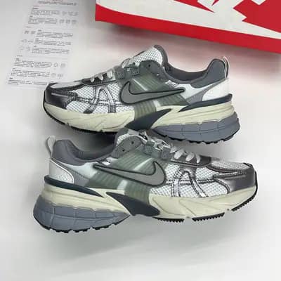 نایک وی تو کی طوسی نقره ای NIKE V2K