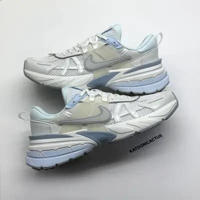 نایک وی تو کی سفید آبی NIKE V2K
