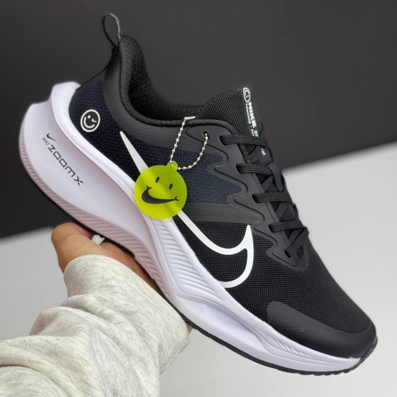 نایک زوم ایکس طرح لبخند مشکی سفید NIKE ZOOM X