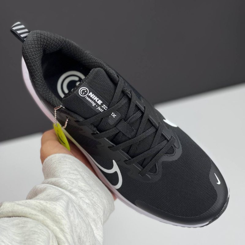 نایک زوم ایکس طرح لبخند مشکی سفید NIKE ZOOM X