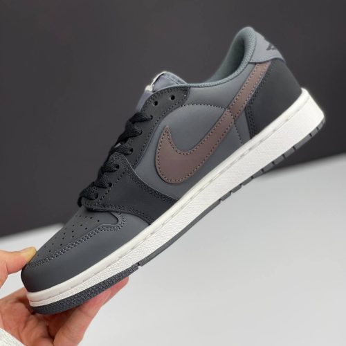 نایک ایر جردن وان لو تراویس اسکات یوتوپیا NIKE AIR JORDAN 1 LOW TRAVIS SCOTT UTOPIA