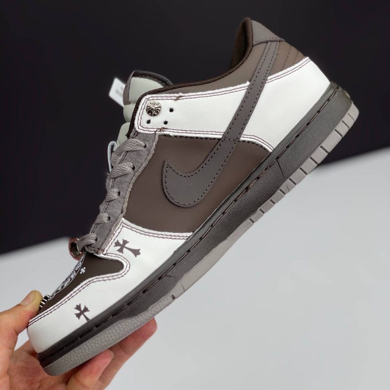 نایک اس بی دانک لو کروم هارتز قهوه ای NIKE SB DUNK LOW CHROME HEARTS