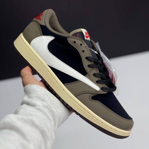 نایک ایر جردن 1 لو تراویس اسکات دارک موکا NIKE AIR JORDAN 1 LOW TRAVIS SCOTT DARK MOCHA