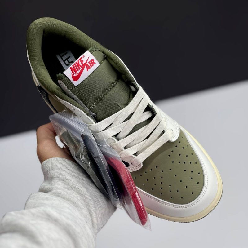 نایک ایر جردن وان لو تراویس اسکات مدیوم الیو NIKE AIR JORDAN 1 LOW TRAVIS SCOTT MEDIUM OLIVE