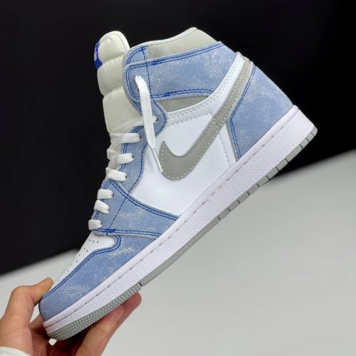 نایک ایر جردن وان ساقدار هایپر رویال سفید آبی NIKE AIR JORDAN 1 HIGH OG HYPER ROYAL