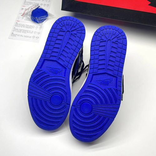 نایک ایر جردن وان ساقدار ورنی پتنت رویال آبی مشکی NIKE AIR JORDAN 1 RETRO HIGH OG PATENT ROYAL