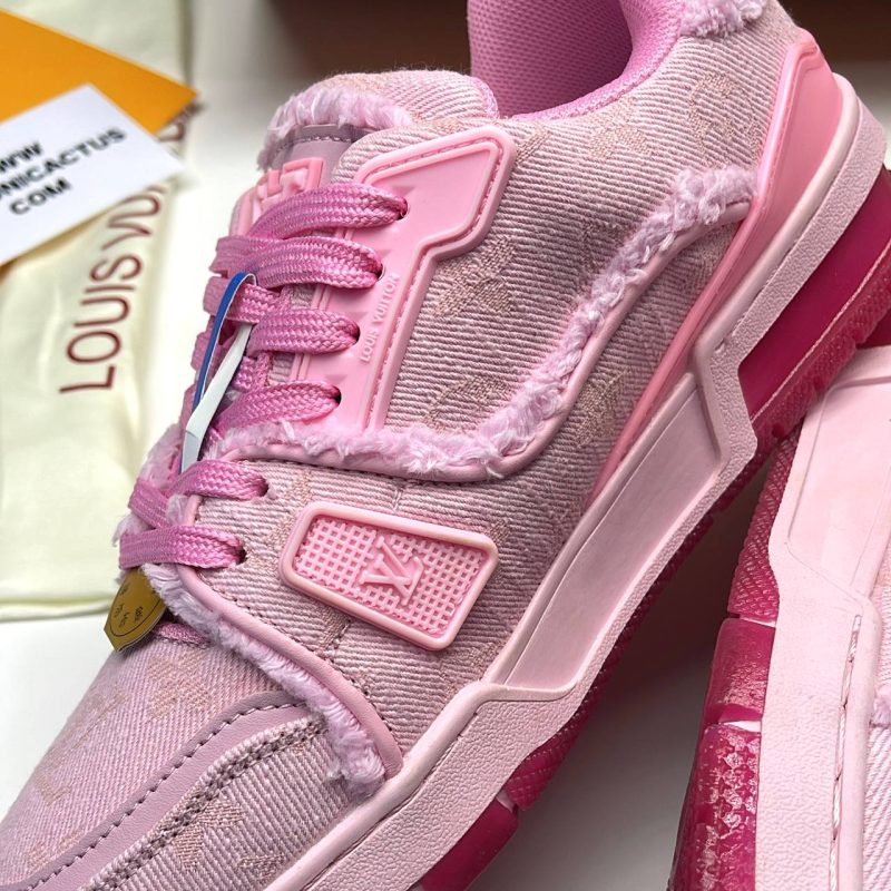 لویی ویتون ترینر صورتی LOUIS VUITTON TRAINER