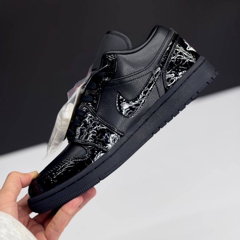 نایک ایر جردن وان لو بلک کروک NIKE AIR JORDAN 1 LOW BLACK CROC