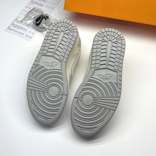 نایک ایر جردن وان لو تراویس اسکات لویی ویتون NIKE AIR JORDAN 1 LOW TRAVIS SCOTT X LOUIS VUITTON