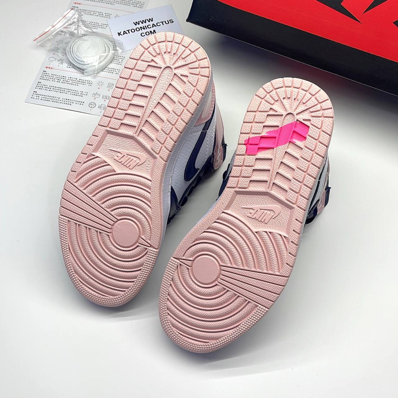 نایک ایر جردن وان ساقدار اتمسفر سورمه ای صورتی NIKE AIR JORDAN 1 HIGH ATMOSPHERE