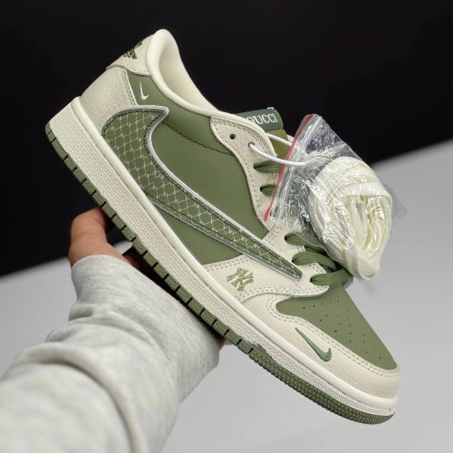 نایک ایر جردن وان لو تراویس اسکات گوچی NIKE AIR JORDAN 1 LOW TRAVIS SCOTT X GUCCI
