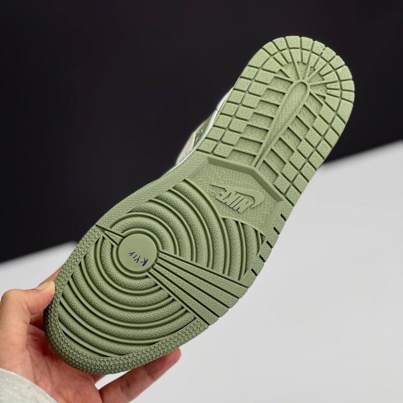 نایک ایر جردن وان لو تراویس اسکات گوچی NIKE AIR JORDAN 1 LOW TRAVIS SCOTT X GUCCI