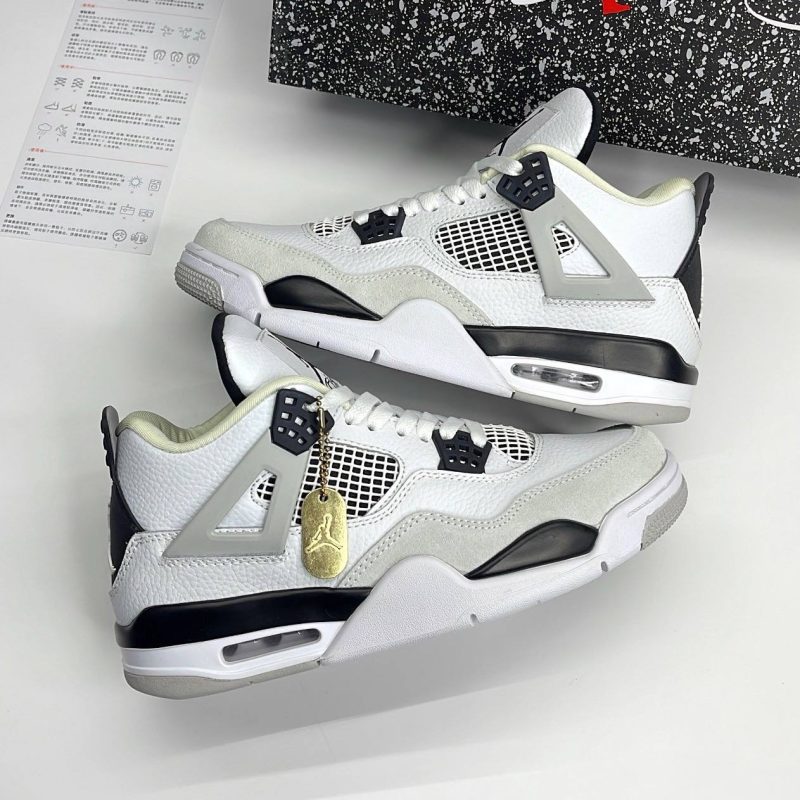 نایک ایر جردن فور رترو میلیتاری بلک NIKE AIR JORDAN 4 RETRO MILITARY BLACK