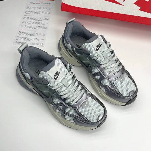 نایک وی تو کی طوسی نقره ای NIKE V2K