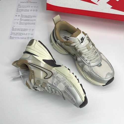 نایک وی تو کی کرم قهوه ای NIKE V2K