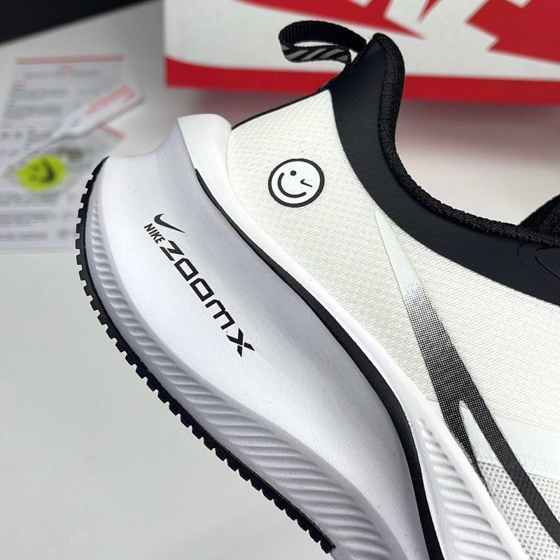نایک زوم ایکس طرح لبخند سفید مشکی NIKE ZOOM X