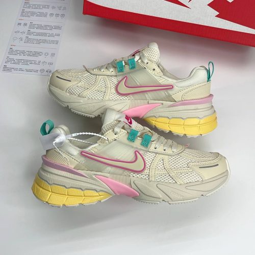 نایک وی تو کی کرم صورتی NIKE V2K