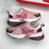 نایک وی تو کی صورتی NIKE V2K