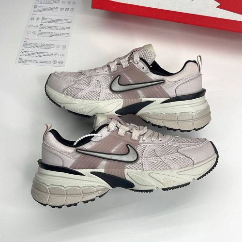 نایک وی تو کی کالباسی NIKE V2K