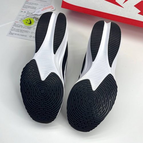 نایک زوم ایکس طرح لبخند مشکی سفید NIKE ZOOM X