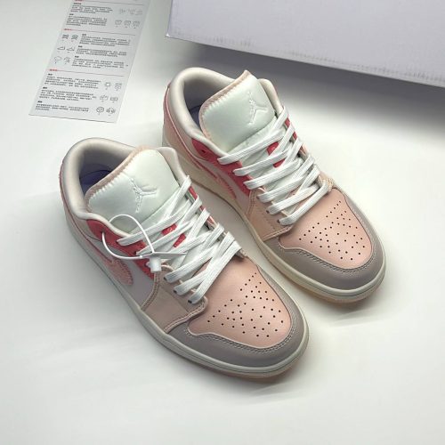 جردن وان لو مایتی سویشرز پینک AIR JORDAN 1 LOW MIGHTY SWOOSHERS PINK