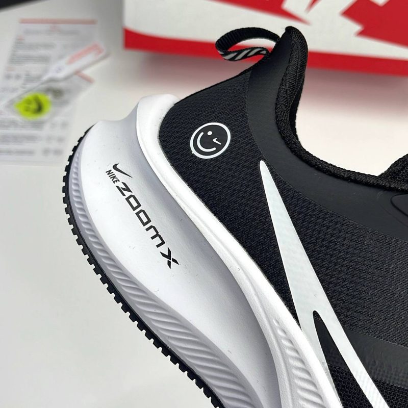 نایک زوم ایکس طرح لبخند مشکی سفید NIKE ZOOM X