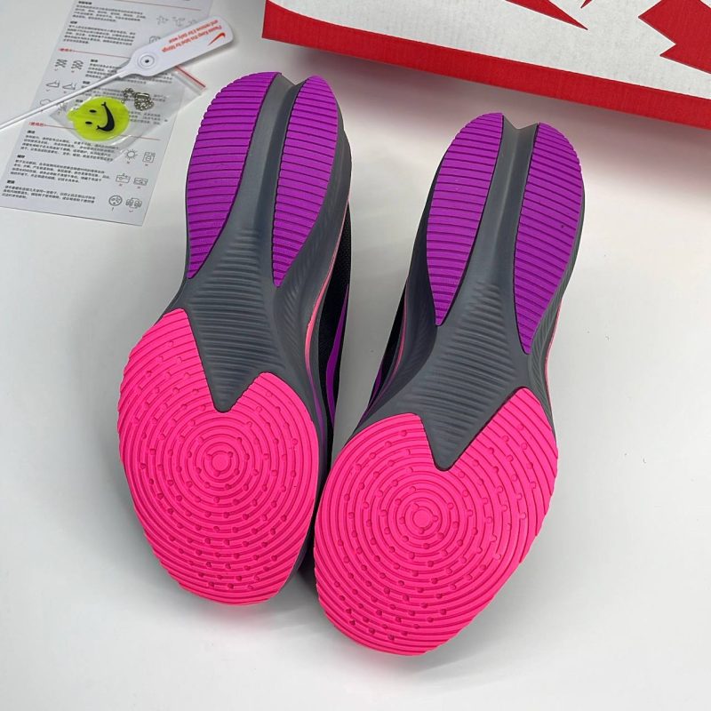نایک زوم ایکس طرح لبخند مشکی صورتی NIKE ZOOM X