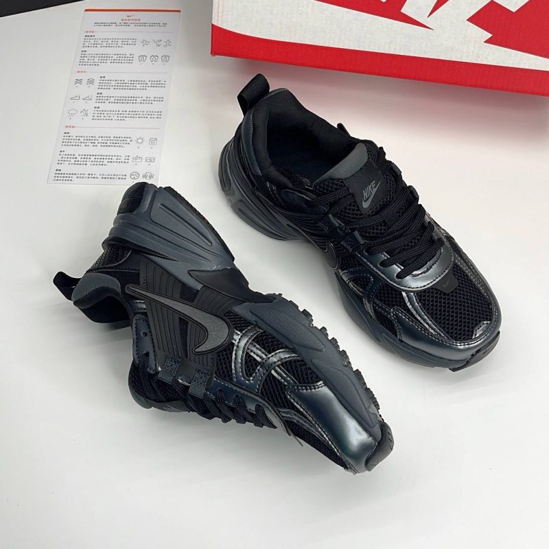 نایک وی تو کی مشکی طوسی NIKE V2K