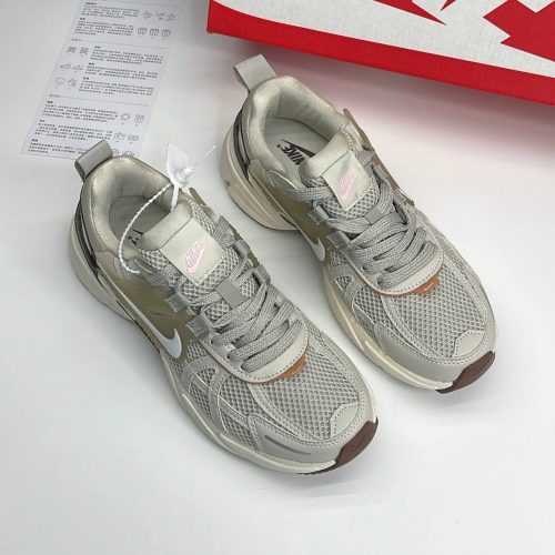 نایک وی تو کی کرم سفید NIKE V2K