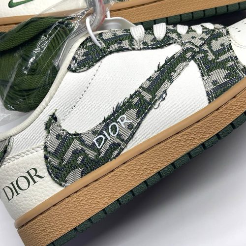 نایک ایر جردن وان لو تراویس اسکات دیور NIKE AIR JORDAN 1 LOW TRAVIS SCOTT x DIOR