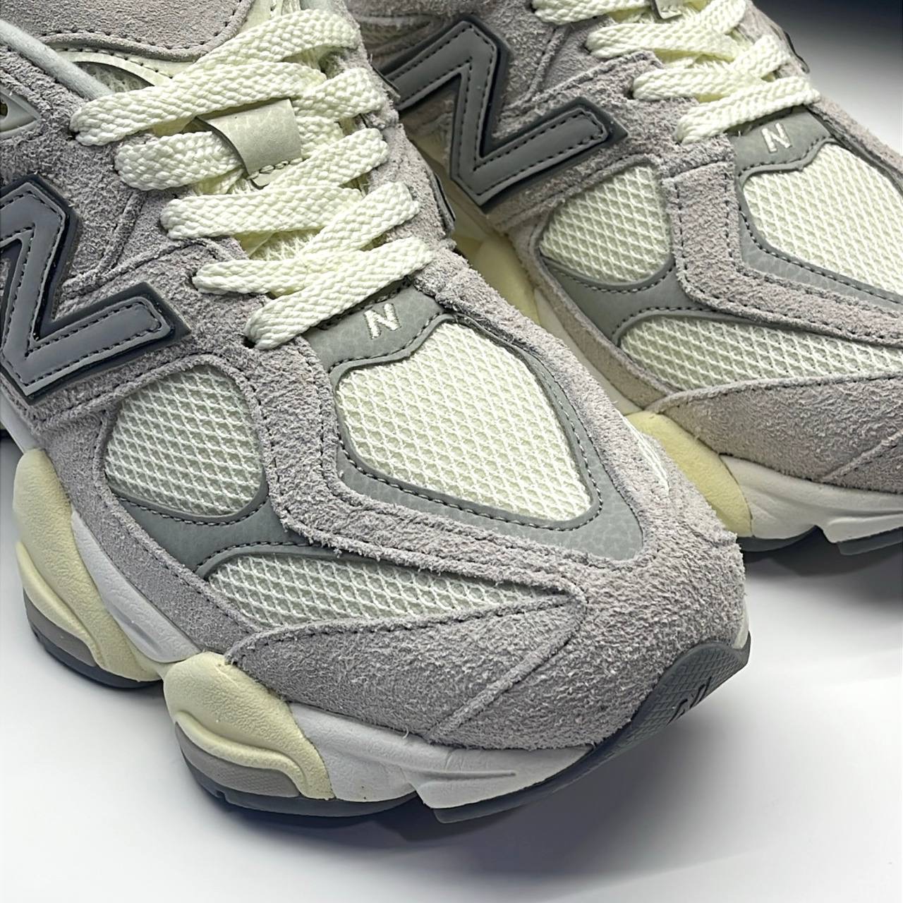 نیوبالانس 9060 کرم طوسی NEW BALANCE 9060