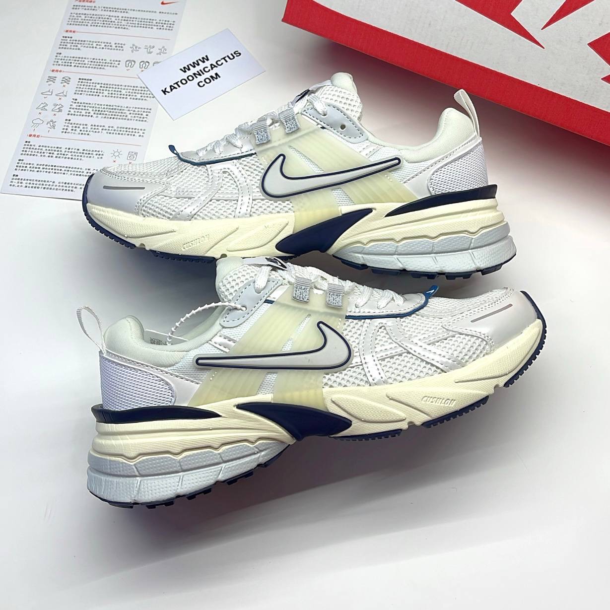 نایک وی تو کی سفید سورمه ای NIKE V2K