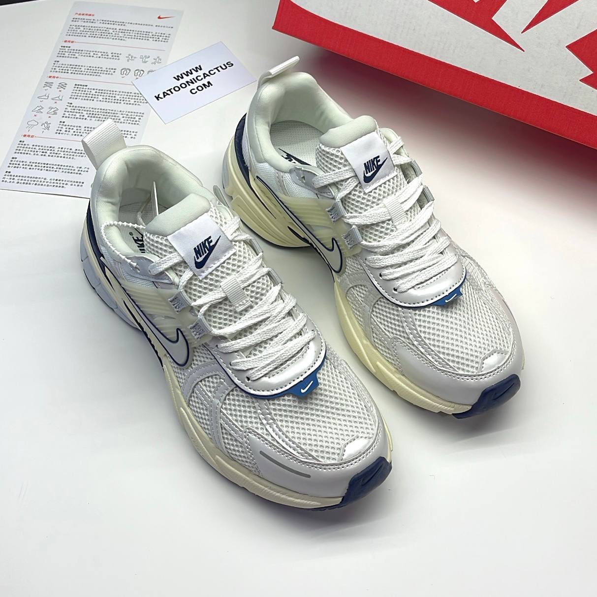 نایک وی تو کی سفید سورمه ای NIKE V2K