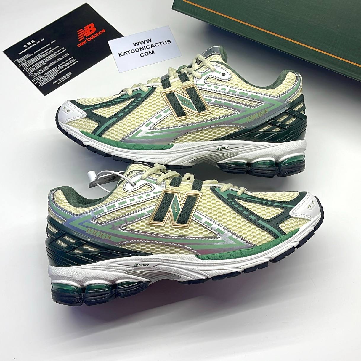 نیوبالانس 1906R کرم سبز NEW BALANCE 1906R