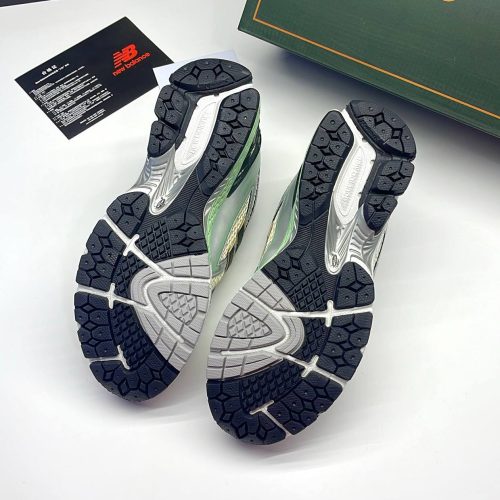 نیوبالانس 1906R کرم سبز NEW BALANCE 1906R