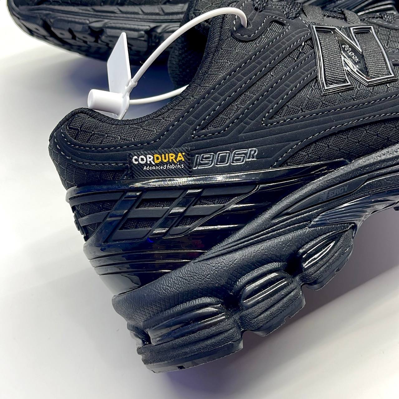 نیوبالانس 1906R مشکی NEW BALANCE 1906R