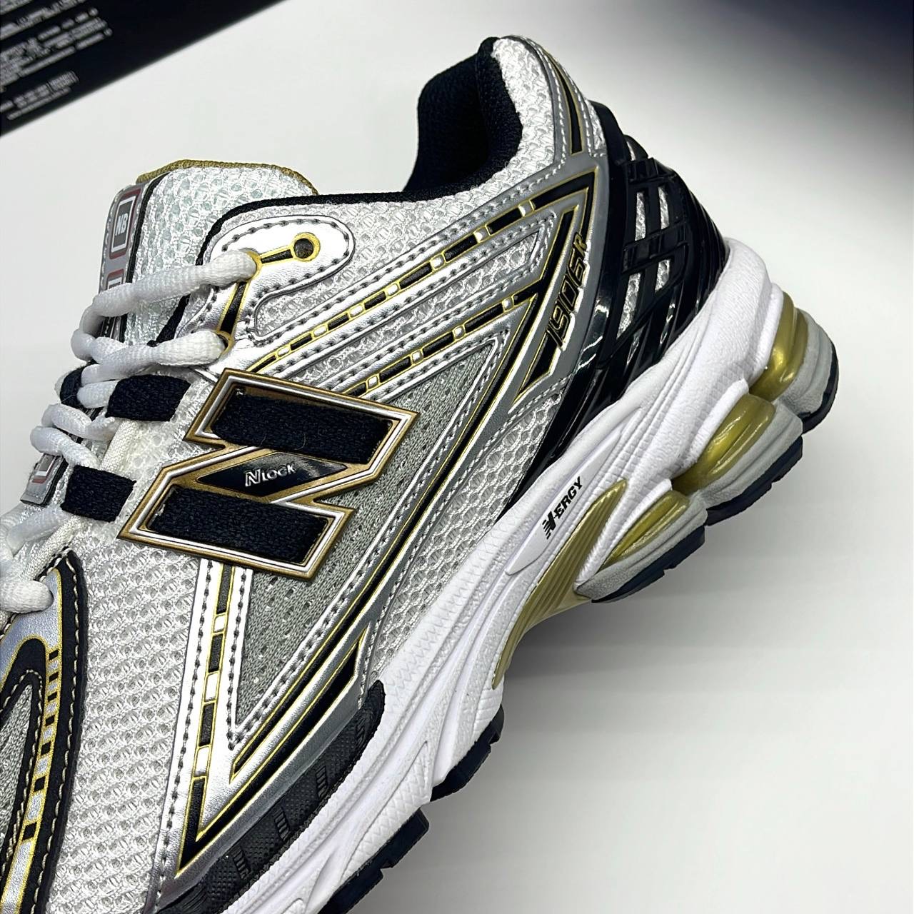 نیوبالانس 1906R سفید طلایی NEW BALANCE 1906R