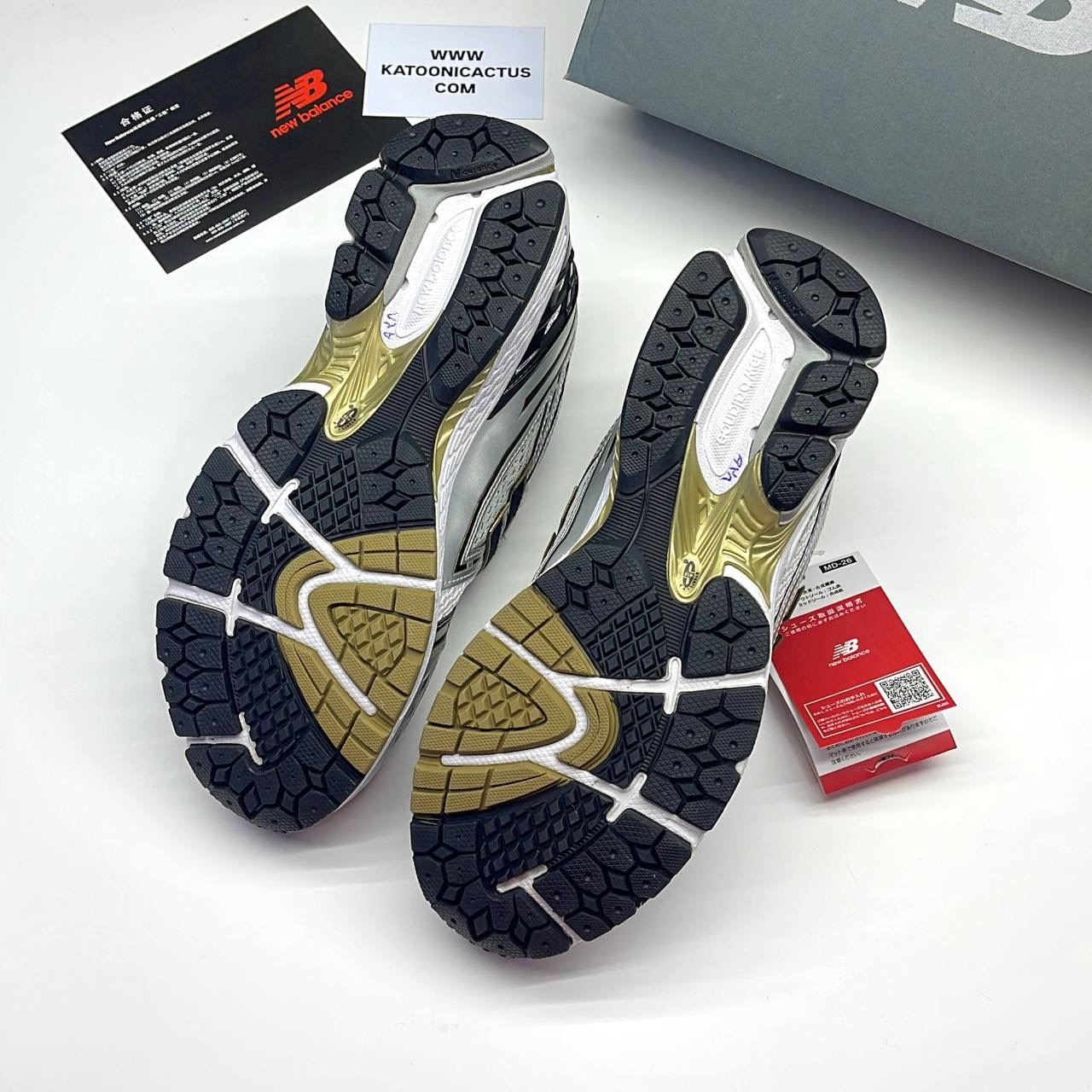 نیوبالانس 1906R سفید طلایی NEW BALANCE 1906R