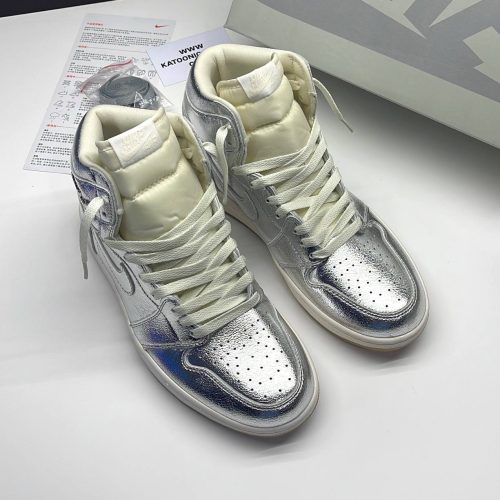 نایک ایر جردن وان ساقدار کروم NIKE AIR JORDAN 1 HIGH OG CHROOM