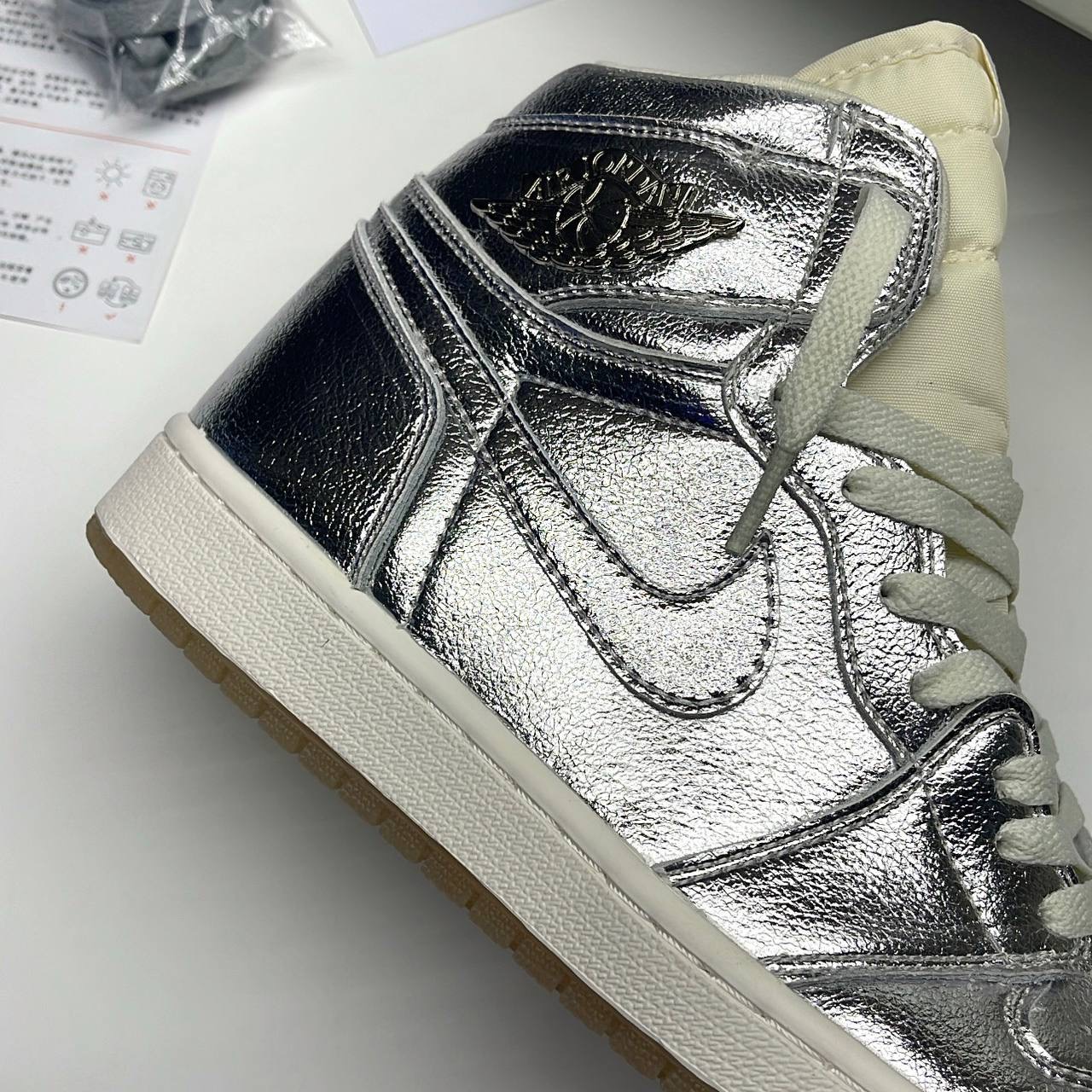 نایک ایر جردن وان ساقدار کروم NIKE AIR JORDAN 1 HIGH OG CHROOM