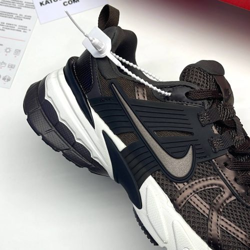 نایک وی تو کی قهوه ای NIKE V2K