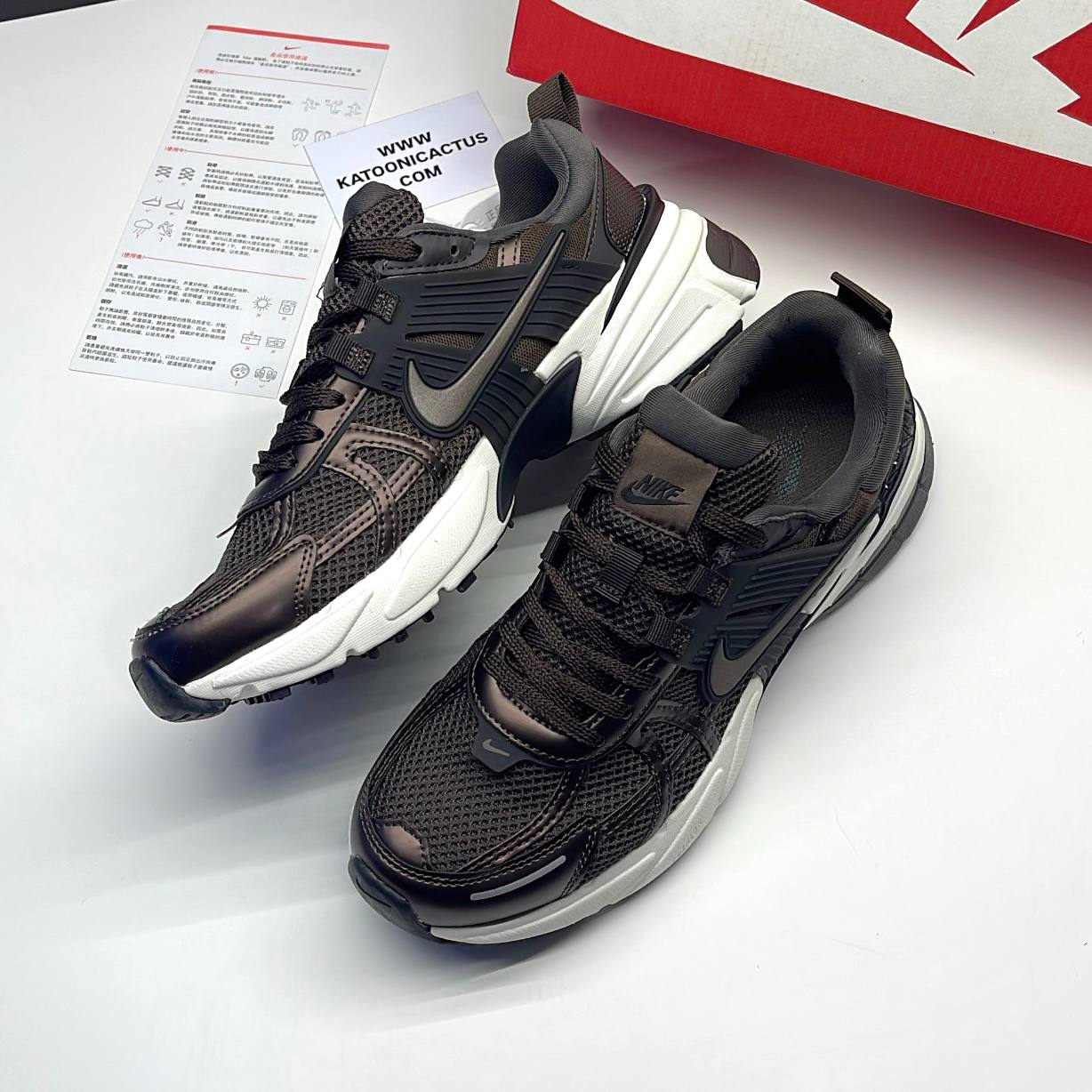 نایک وی تو کی قهوه ای NIKE V2K